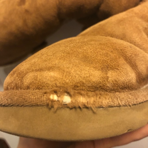 Ugg Bailey Button - Picture 3 of 3